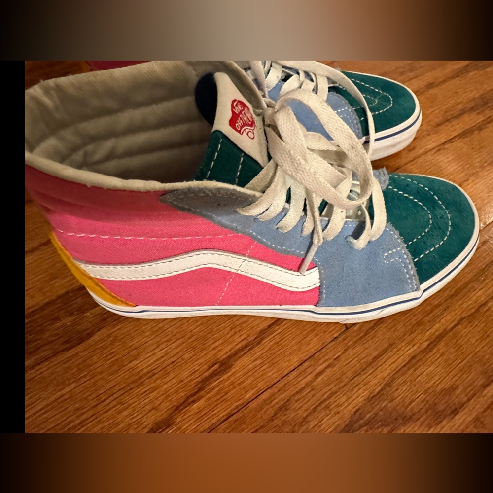 VANS OFF THE WALL Skateboard Skater Multi- Color Pink, Green, Blue Size 6